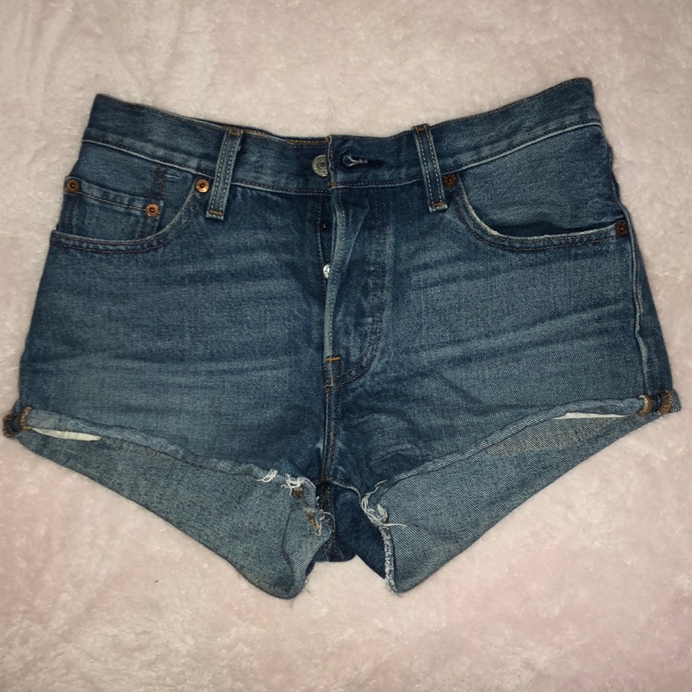 Levi shorts